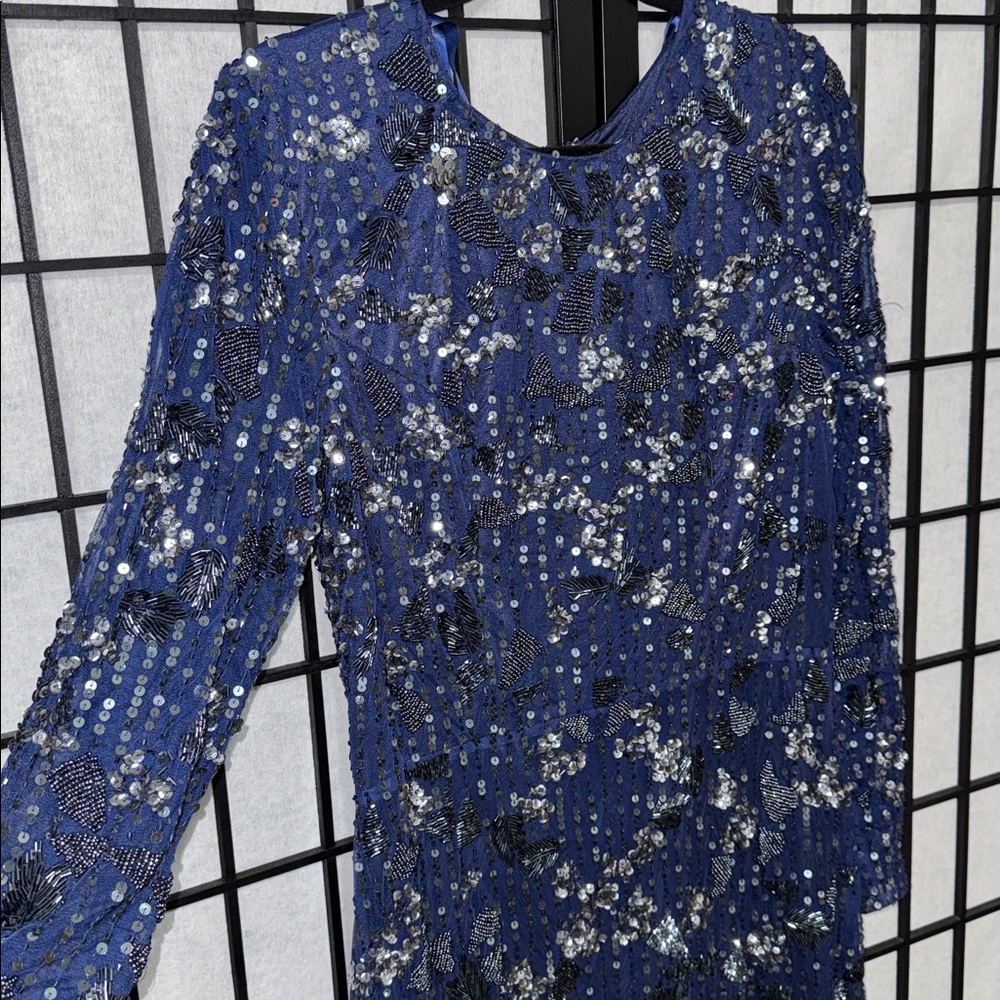 Mac Duggal Embellished High Neck Long Sleeve Midi Dress
Size 12 Brand NWT - Picture 7 of 14